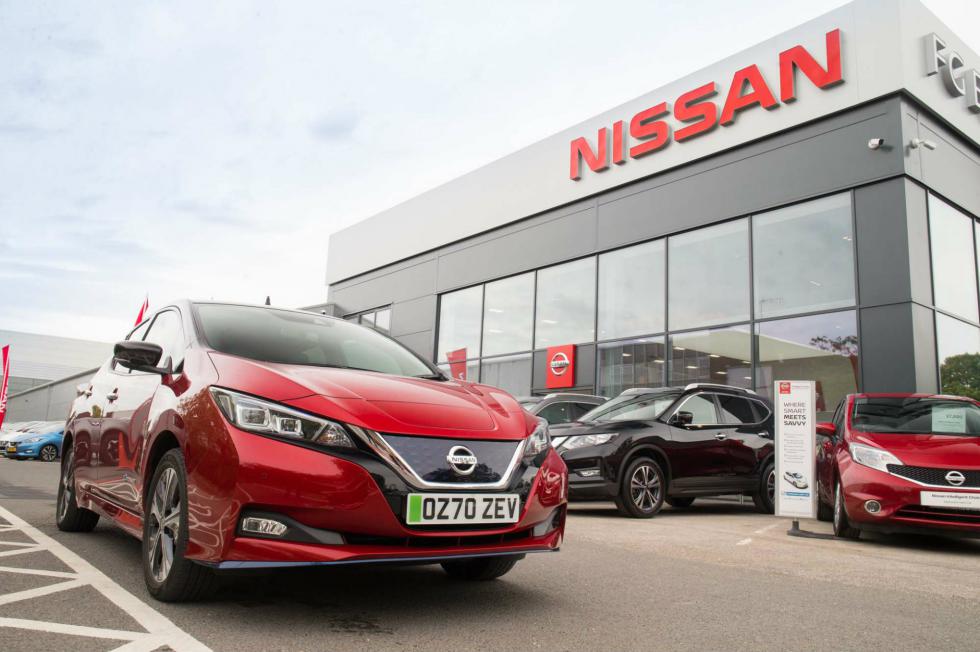 Η Nissan προετοιμάζεται για τις «πράσινες» πινακίδες 